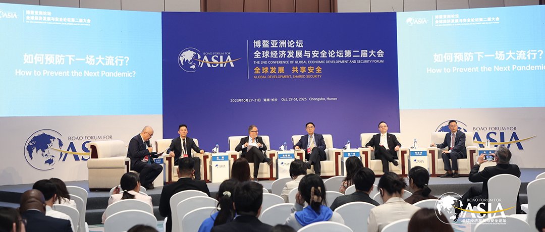 宝运莱集团副总裁柯家洋在博鳌亚洲论坛呼吁按需佩带防护口罩